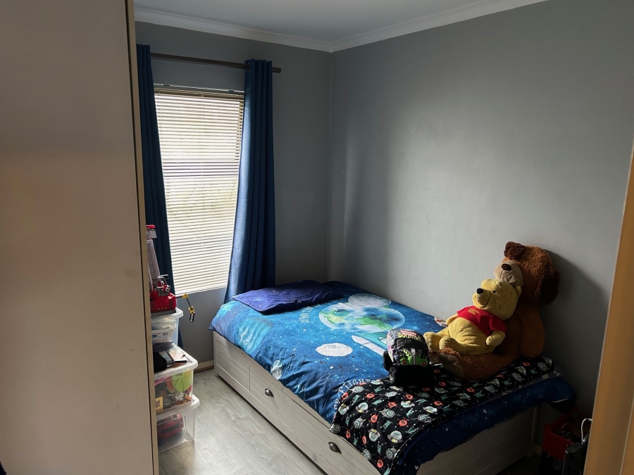 2 Bedroom Property for Sale in Parklands Western Cape